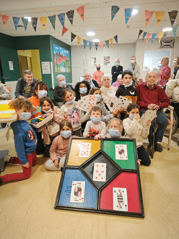 Beaujeu ehpad nain jaune 2026 01 groupe